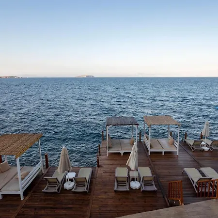 Vega Aparts Aparthotel 3*