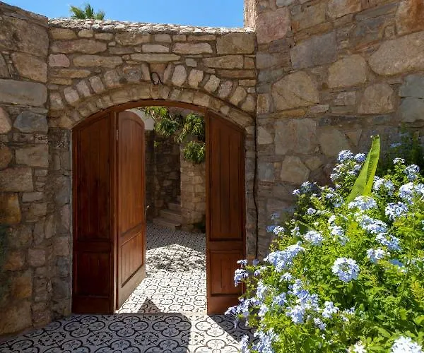 Aparthotel Vega Aparts 3*