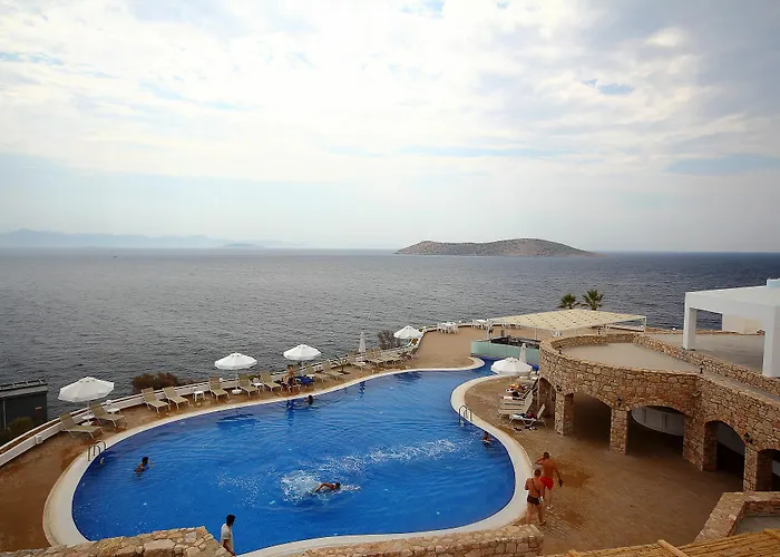 Vega Aparts Aparthotel 3*