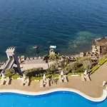 Vega Aparts Aparthotel 3*