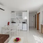 Aparthotel Vega Aparts Gumusluk