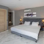 Vega Aparts 3* Gumusluk
