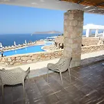 Vega Aparts Aparthotel 3*