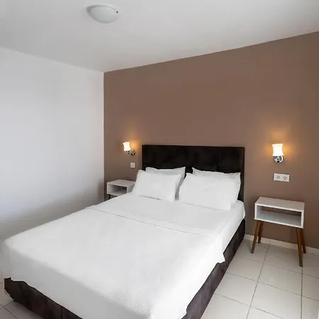 Vega Aparts Aparthotel