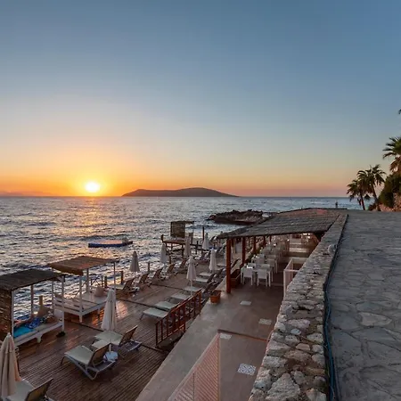 アパートホテル Vega Aparts 3*