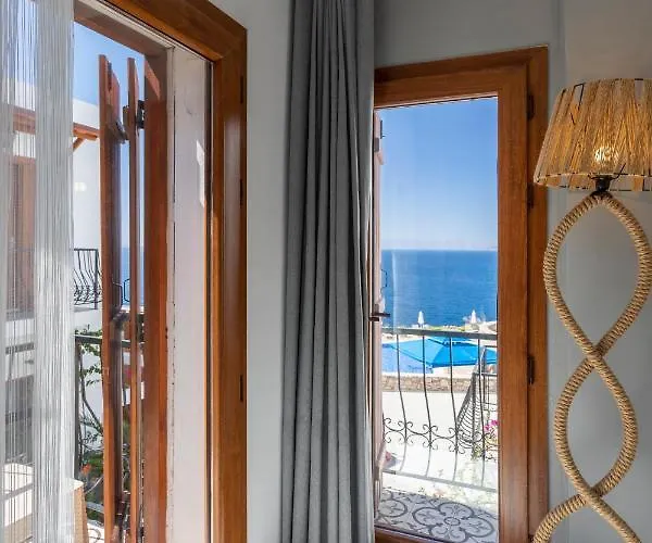 Vega Aparts Aparthotel 3*